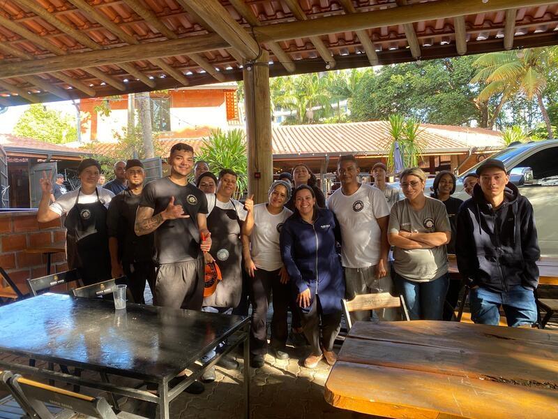Padronização e Treinamento: acompanhe um pouco da rotina Padroniza com o Boteco do Fortão. Padronização e Treinamento: acompanhe um pouco da rotina Padroniza com o Boteco do Fortão.